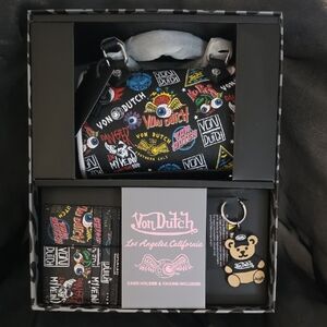 Von Dutch limited edition black Jax Print bowling bag  with a matching wallet